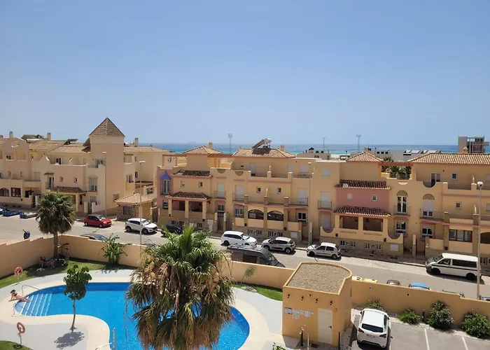Atlantis Luxury Apartment Tarifa- Views, Parking, Wifi, Aircon, Swimming Pool
